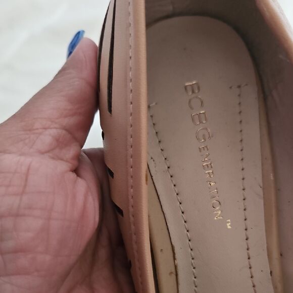 Beige and Purple Heels by BCBGeneration - Picture 2 of 16